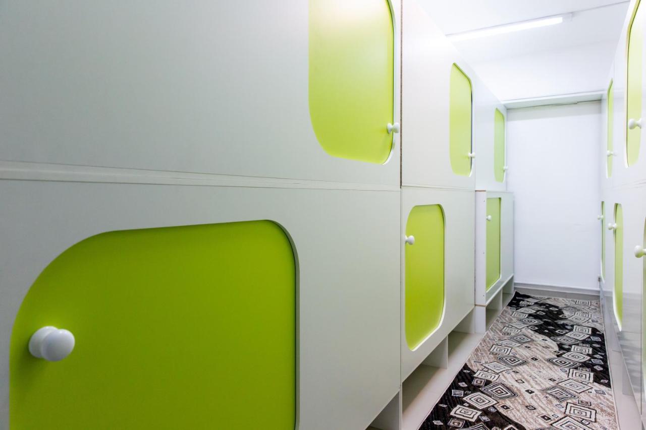 Хостел 689Capsulehotel&Coffee Алма Ата Екстериор снимка